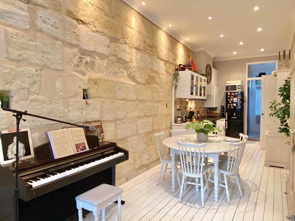 Grand Appartement Haussmanien de Standing avec Jacuzzi Terrasse et Parking en Hyper Centre Bordeaux Buitenkant foto