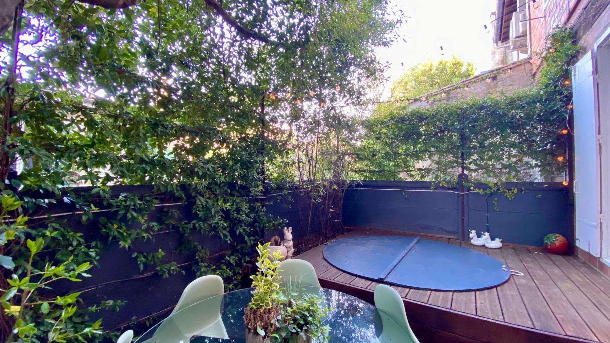 Grand Appartement Haussmanien de Standing avec Jacuzzi Terrasse et Parking en Hyper Centre Bordeaux Buitenkant foto